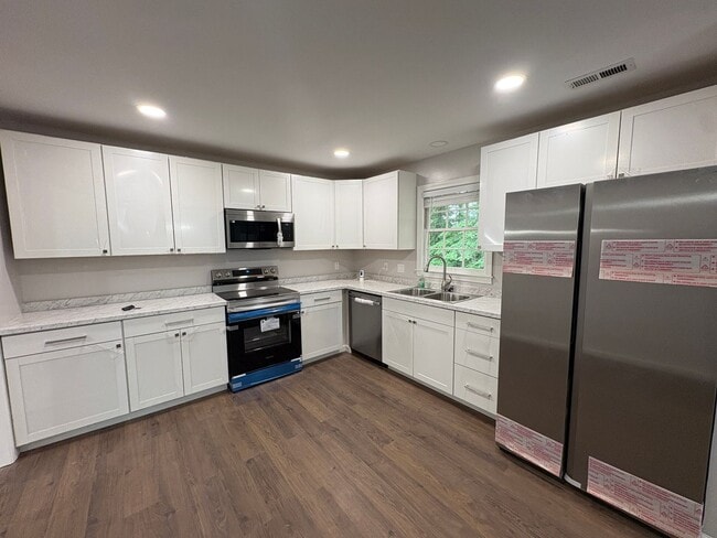 Photo - Spacious Living in a Great Location