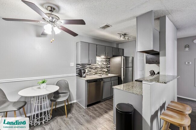 Photo - 1919 W Tarrant Rd Unidad 2110.1407192