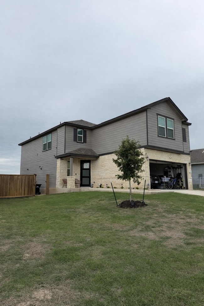 Photo - 708 Yellow Ribbon Trl