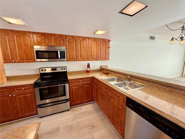 Photo - 4403 SW 70th Terrace