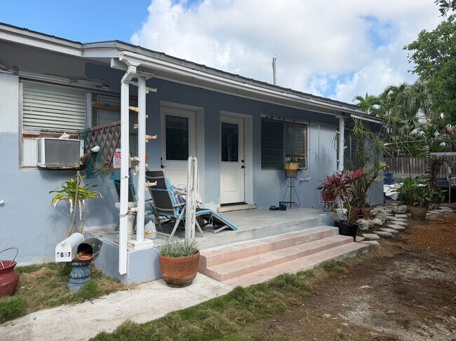 2627 Staples Ave Unit A