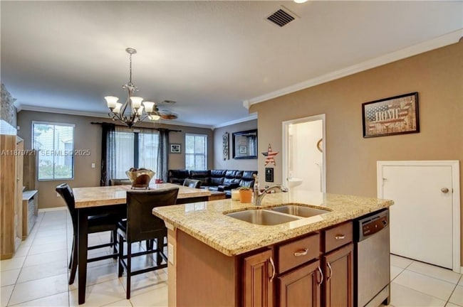 Photo - 1071 NW 33rd Ct