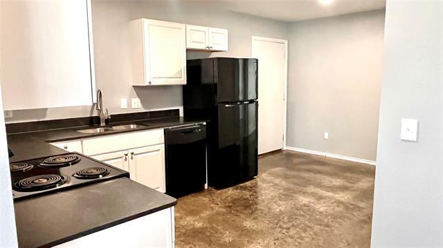 Photo - 905 W 7th St