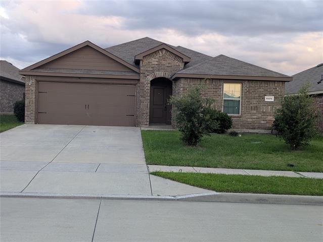 Building Photo - 2124 Tulipwood Dr