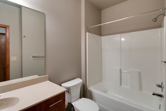 Photo - Strasser Landing and House