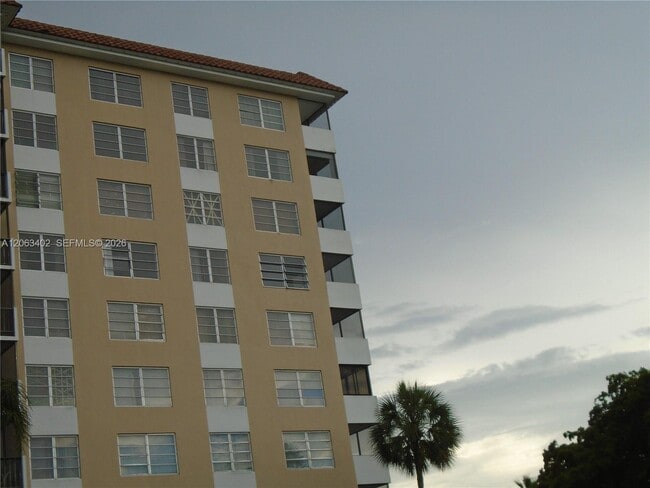 Photo - 4174 Inverrary Dr Unit 411