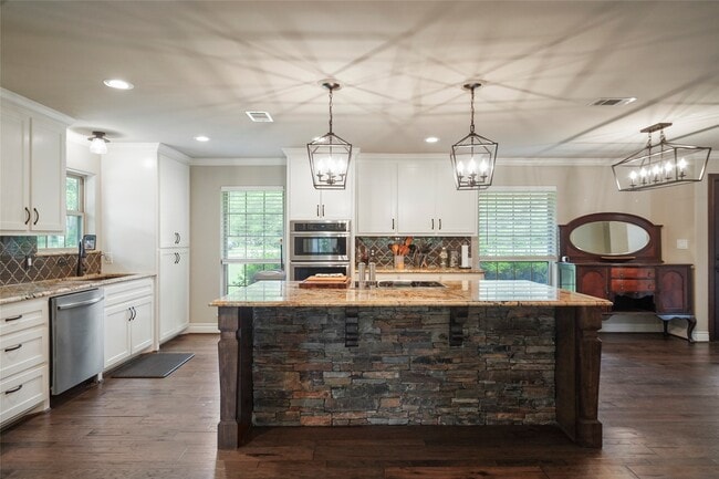 Building Photo - 143 Linnwood Dr