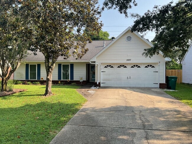 Spacious & Stylish Home in Bluewater Bay! - Spacious & Stylish Home in Bluewater Bay!