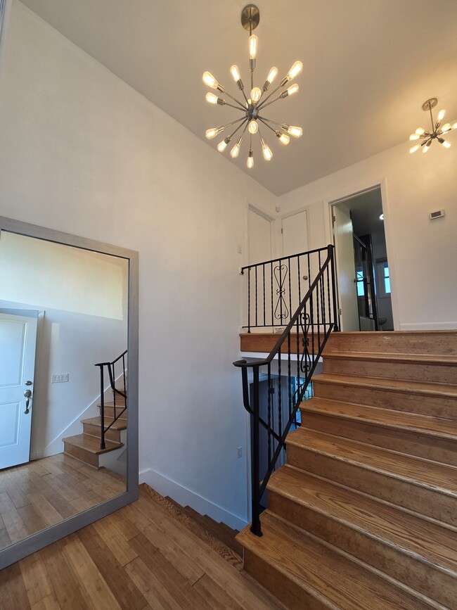 Photo - 1082 Greenwich Ave Unidad Suite #1