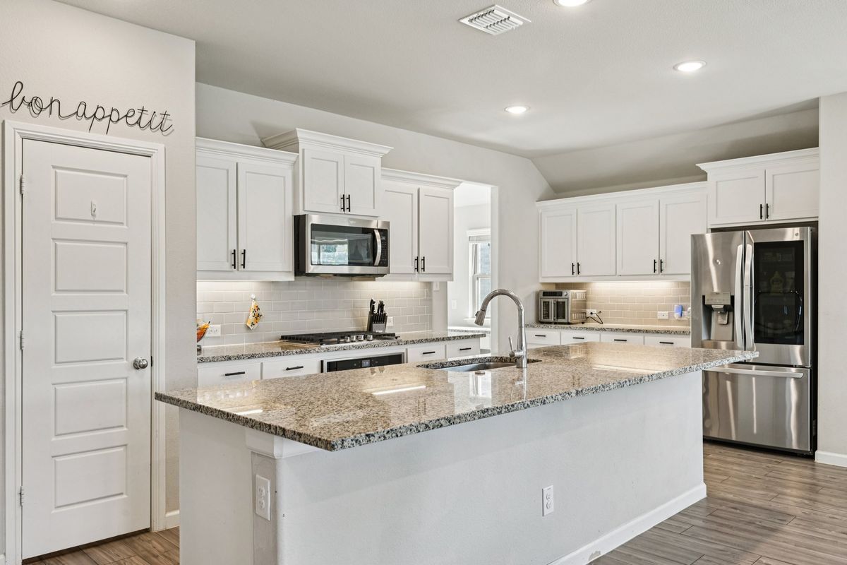 Photo - 312 Scenic Point Dr