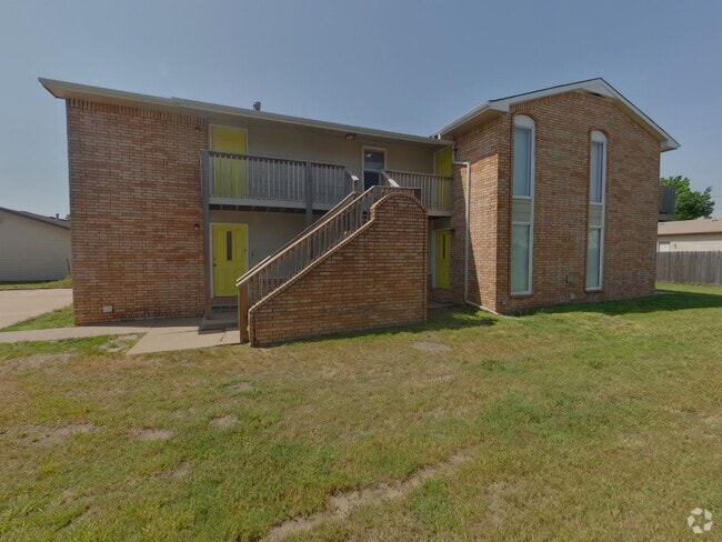 Building Photo - 3239 S Illinois St Rental