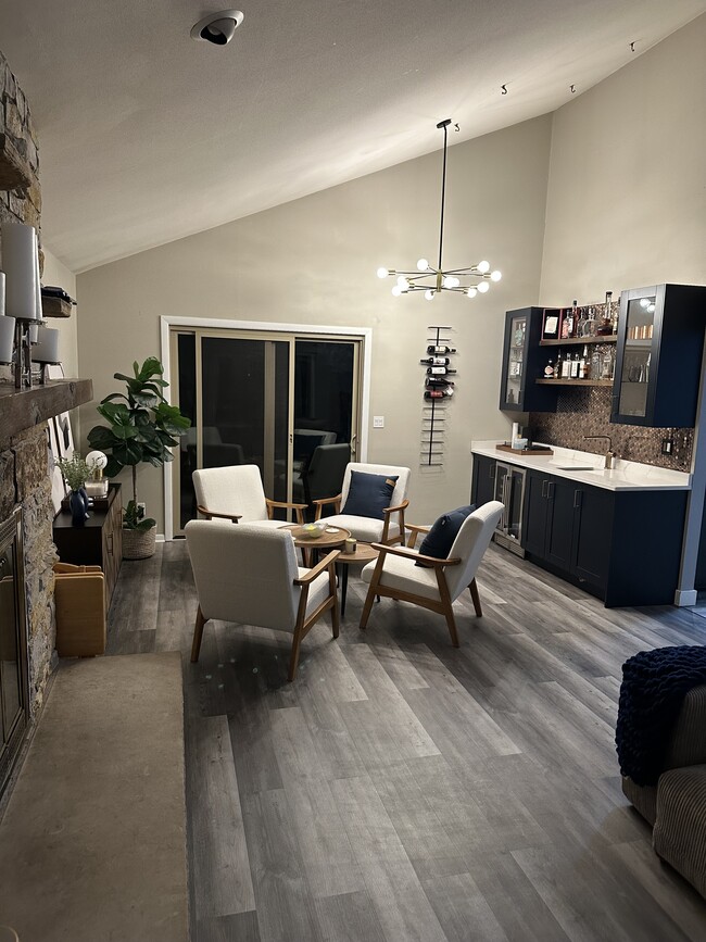 Photo - 4646 S 124th St