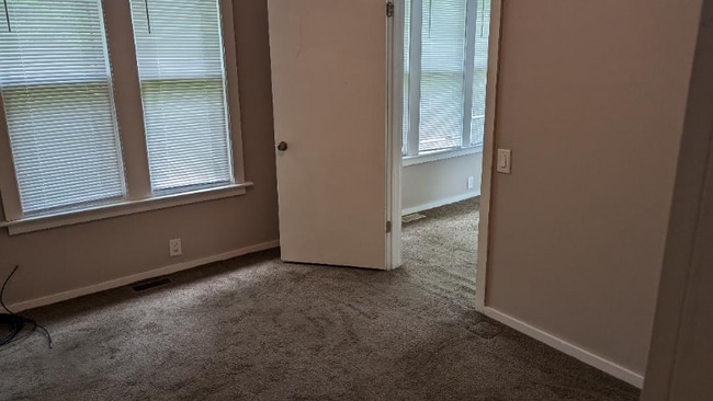 Photo - 1221 Gratiot Ave