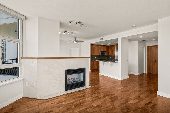 Photo - 700 W Harbor Dr Unit 1802