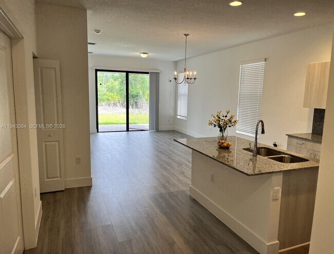 Photo - 5621 Cassidy Ln