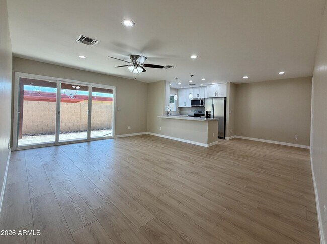 2507 E Villa Maria Dr