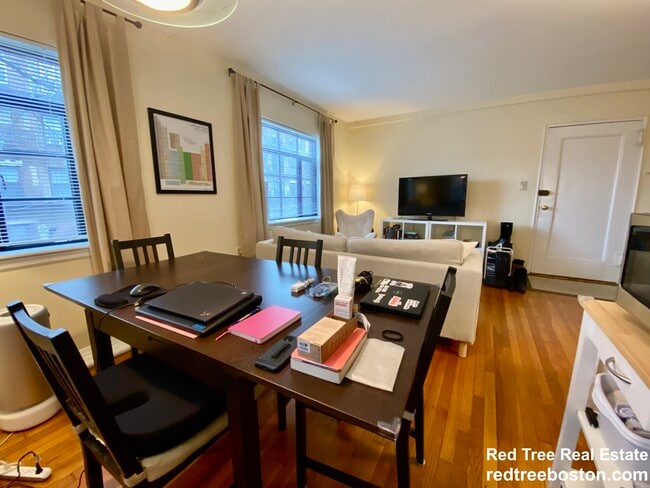 Photo - 69 Strathmore Rd Unit 4