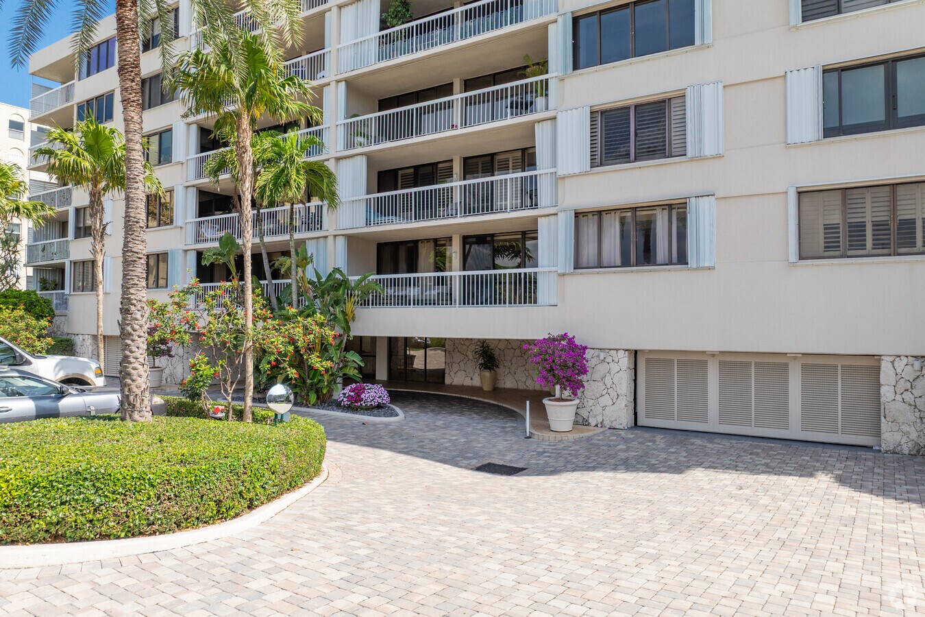 Photo - The Dorchester of Palm Beach