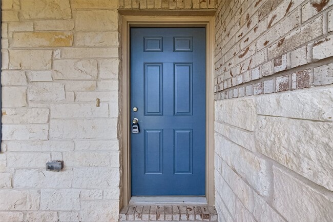 Photo - 338 Shady Cedar Hl Ln
