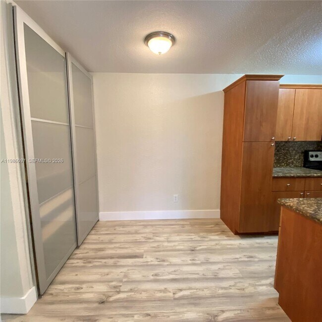 Photo - 10794 N Kendall Dr Unit B10