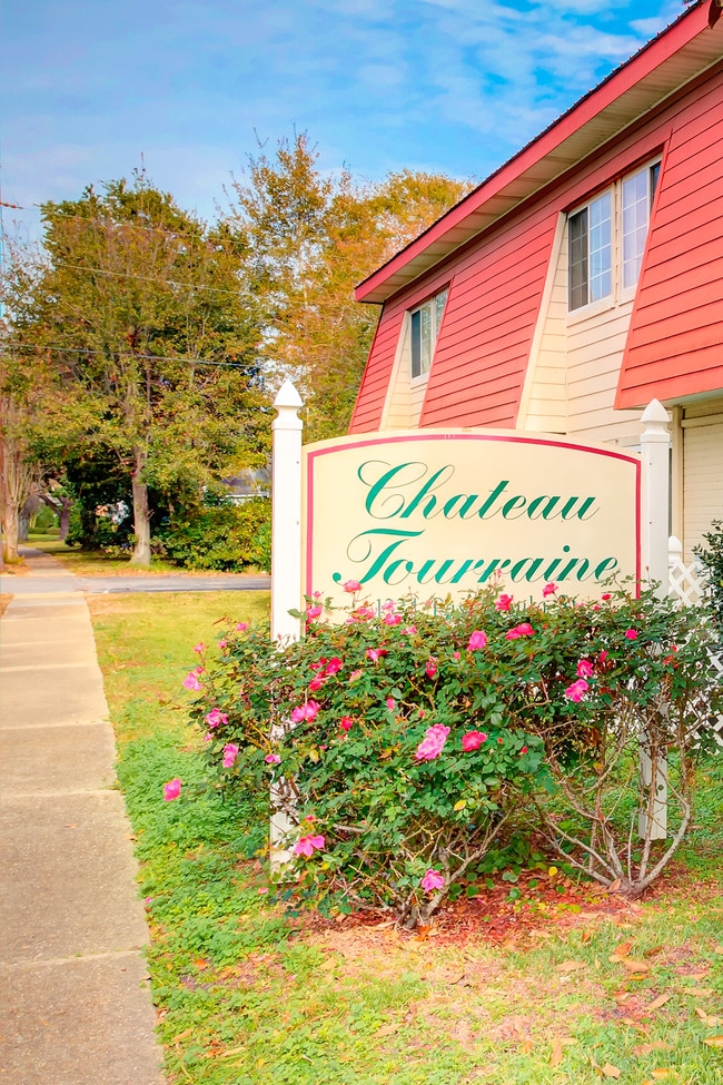 Photo - Chateau Tourraine Apartments