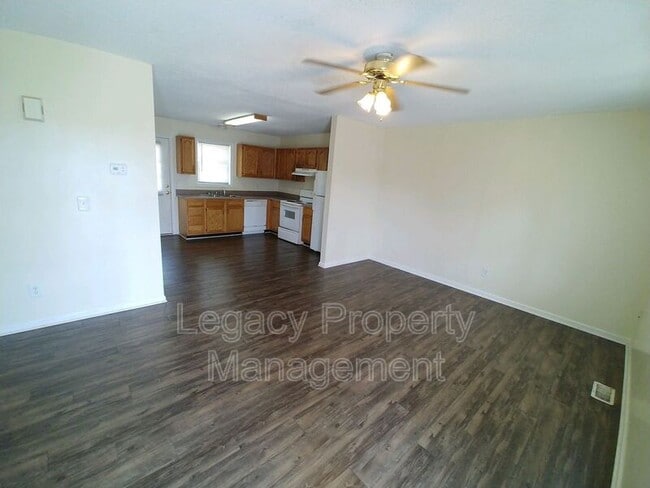 Photo - 705 Providence Rd