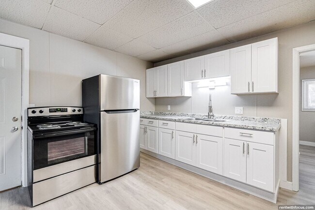 Building Photo - 416 High St Unit 416 High Street