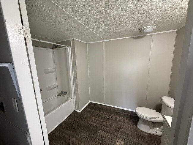 Photo - 1406 Bartley Ct