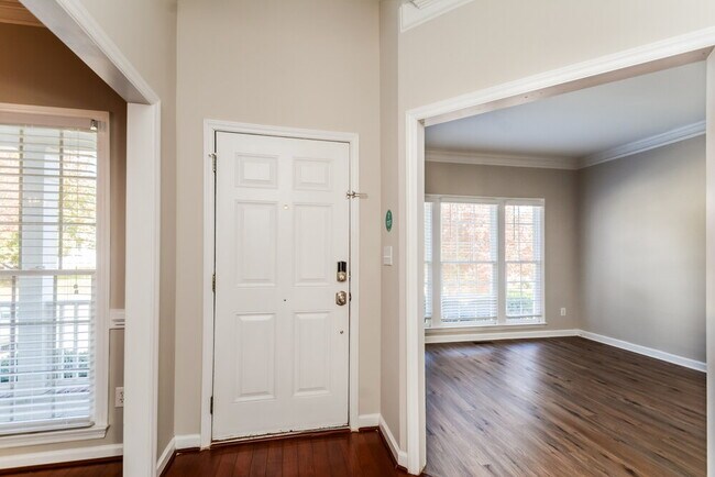Photo - 3301 Bellenden Pl