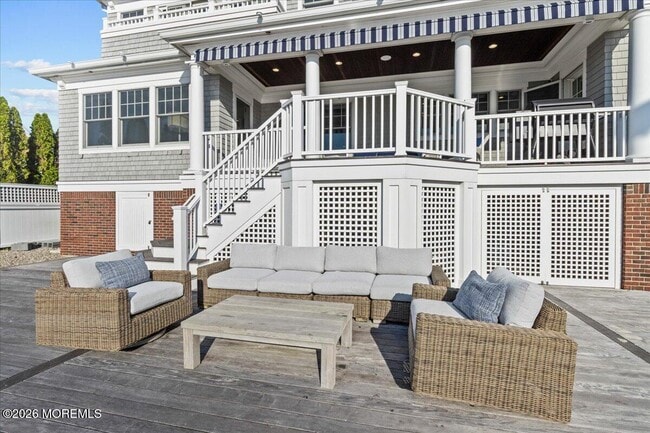 Photo - 1200 Bay Ave