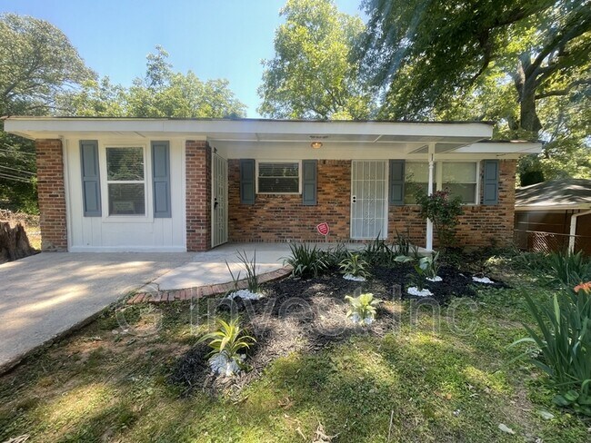Photo - 3128 Waters Rd SW