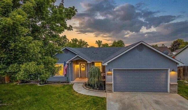 Building Photo - 4 Bedrooms • Single Level • Prime Meridian Location