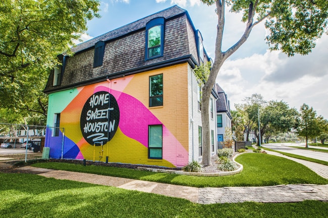 Photo - Weston Medical Center Apartments