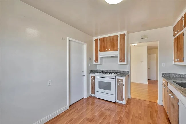 404 Shirley Ave