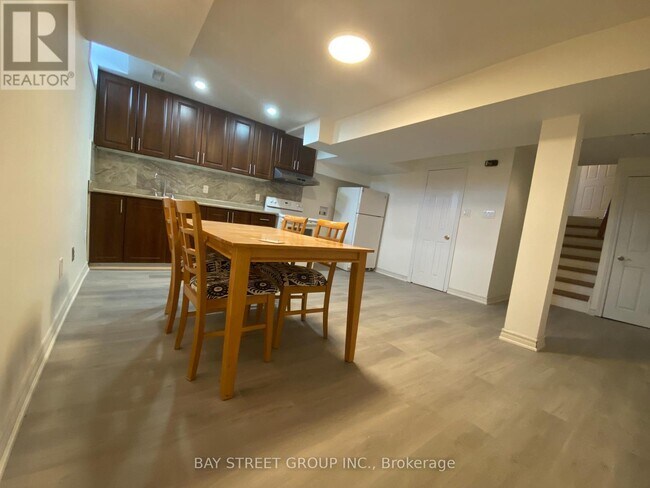 Photo - 8 Kerwood Pl