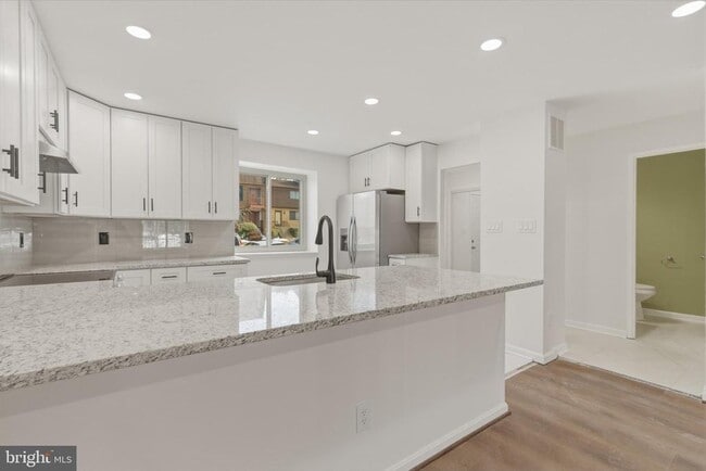 Building Photo - 1710 Tyvale Ct