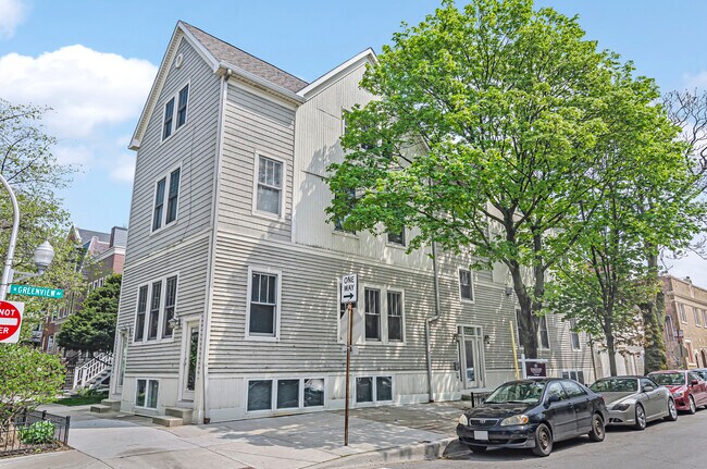 Building Photo - 1459 W Melrose St Unit 1N Rental