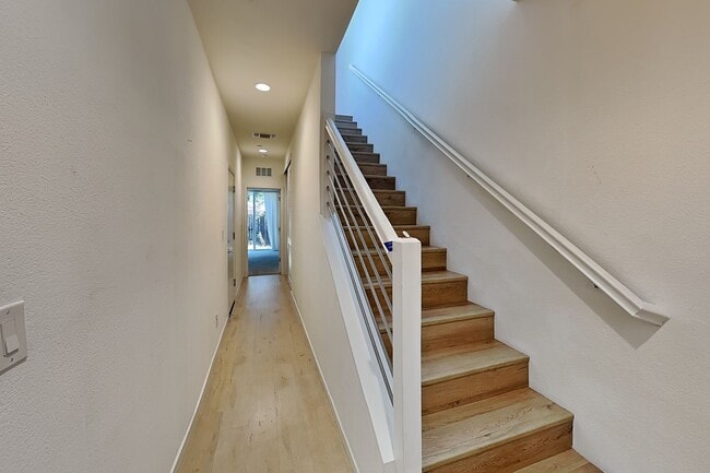 392 Midstream Ln