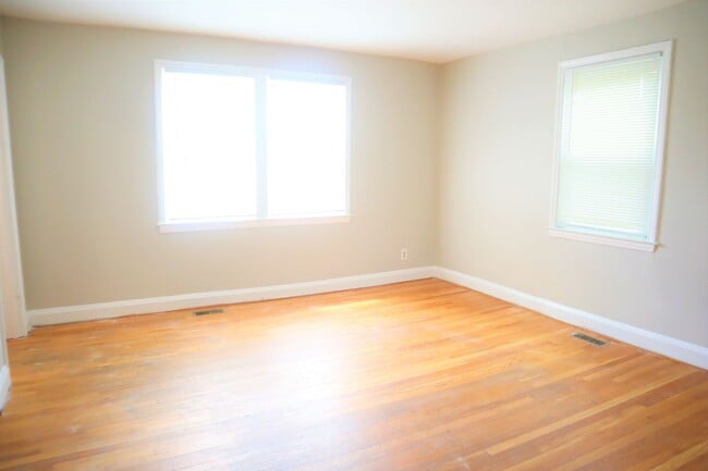 Photo - TOWNHOUSE AVAILABLE FOR RENT IN THE BEAUTIFUL BELEVDERE SQUARE NEIGHBORHOOD!!!!