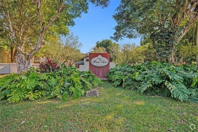 Building Photo - 14170 SW 93rd Ln Unit 14170 Rental