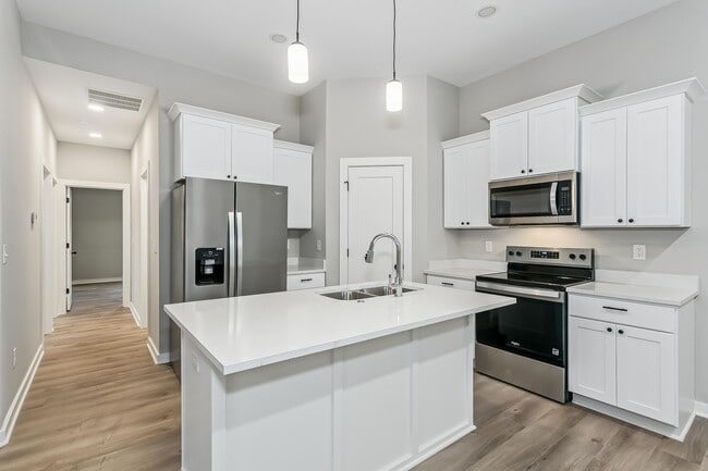 Photo - 909 S Logan St Unit 909