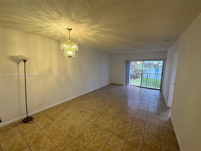 Photo - 8560 N Sherman Cir Unit 202