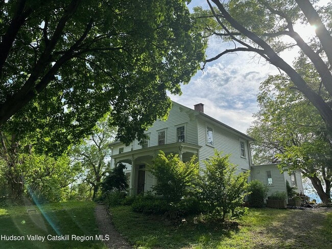 Building Photo - 145 E Camp Rd