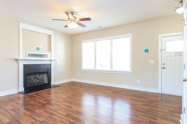 Photo - 28 Wood Green Dr