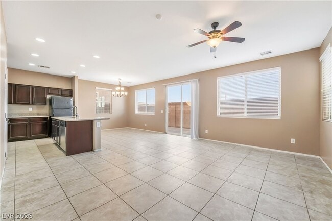 Photo - 6183 Yankee Spring St