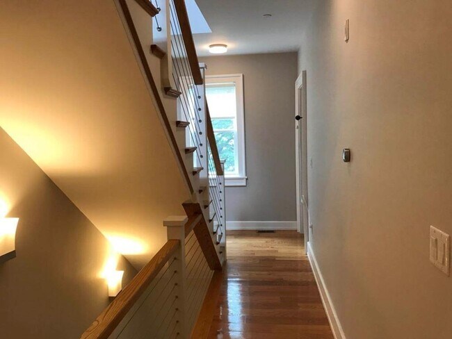 Photo - 174 Gold St Unit 2-bed 2.5bath