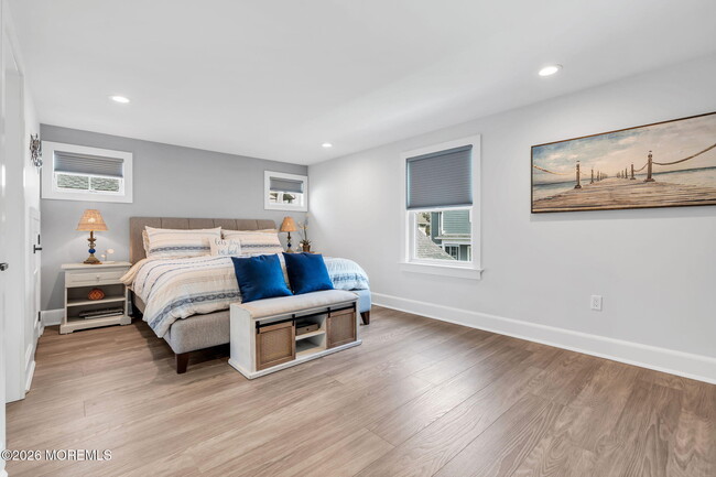 Photo - 502 12th Ave