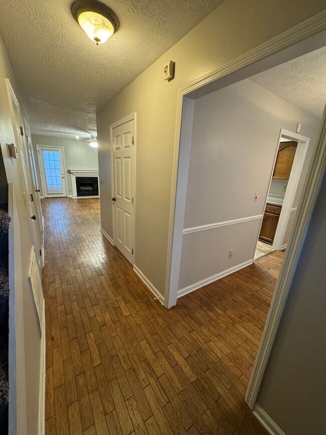 Photo - 5818 Woodgate Cir