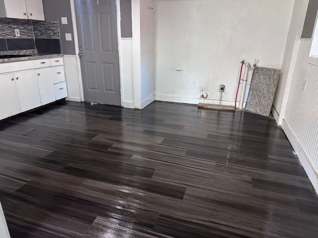 Photo - 5134 Hillburn Dr