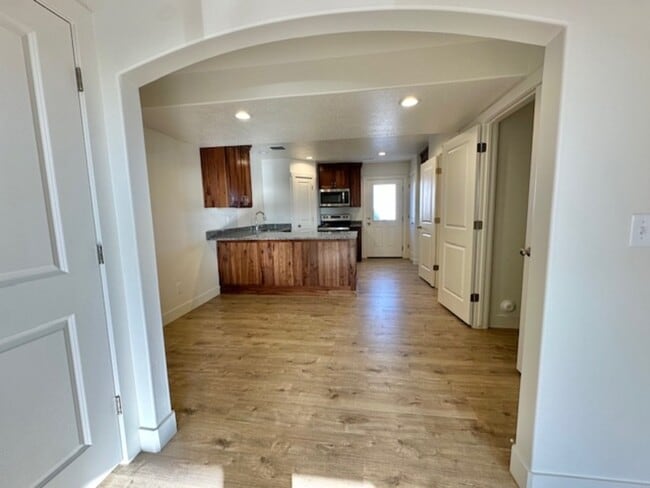 Photo - 335 N 2650 W